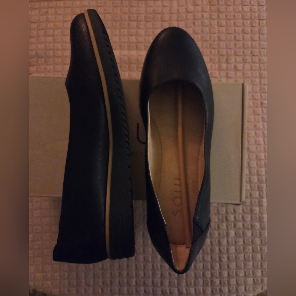 Naturalizer Black Women's Flats